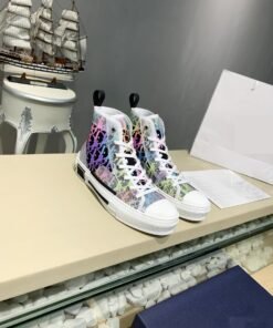 Fashionable  Canvas